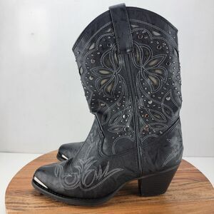 Dingo Black studded Ankle Boots